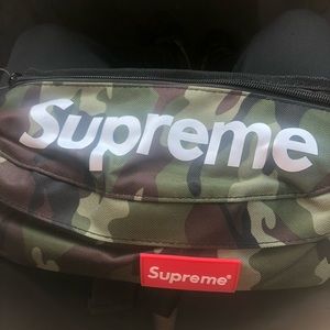 Supreme fanny pack
